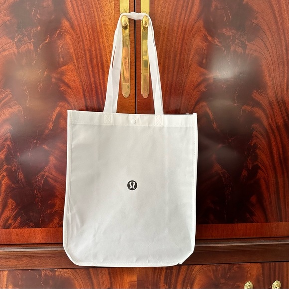 Lululemon Reusable Market Shopper Tote Bag - Picture 2 of 9